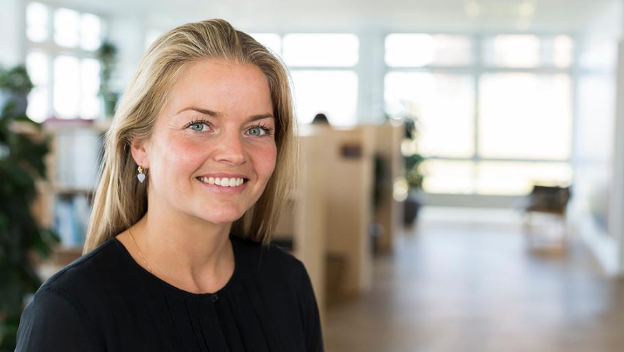 Juridisk konsulent & cand.jur. Thea Lyskov Søndergaard, er en del af SMVdanmarks juridiske team, som rådgiver vores medlemmer og besvarer spørgsmål af juridisk karakter.